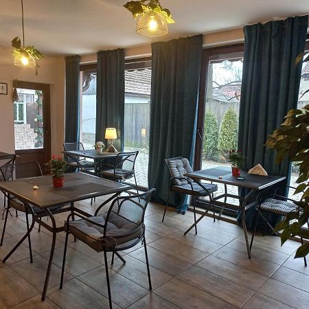 Casa Maria Roses Hotel Rîşnov Esterno foto